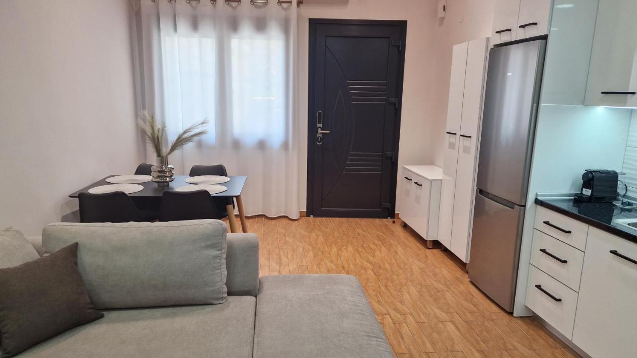 Pg Luxury Apartment Kavala Exterior foto